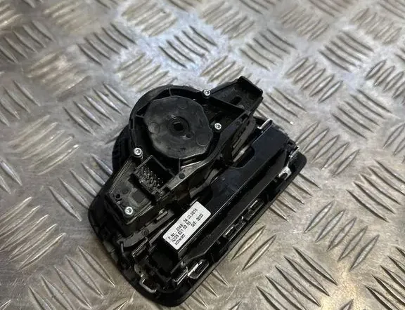 MERCEDES-BENZ C-Class W205/S205/C205 (2014-2023) Forlygtekontakt kontrolenhed A2059057007 33167510