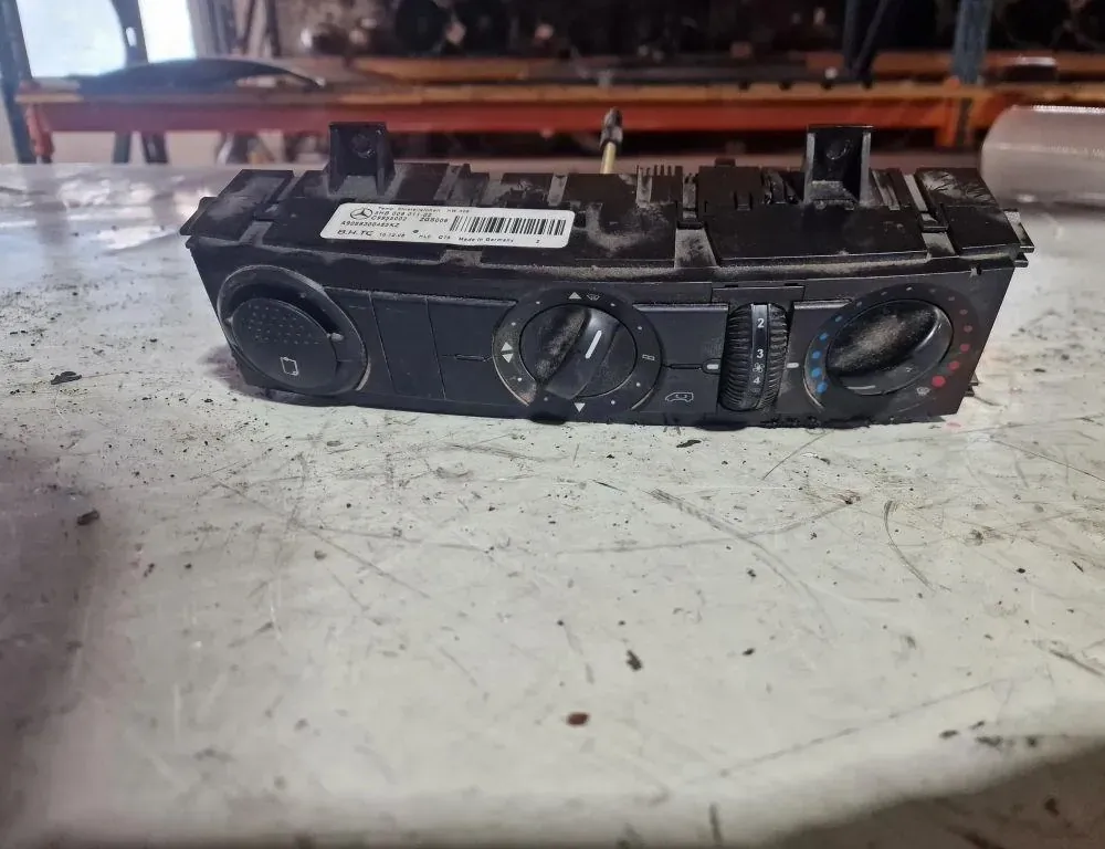 MERCEDES-BENZ Sprinter 2 generation (906) (2006-2018) Andre kontrolenheder A9068300485KZ 33969227