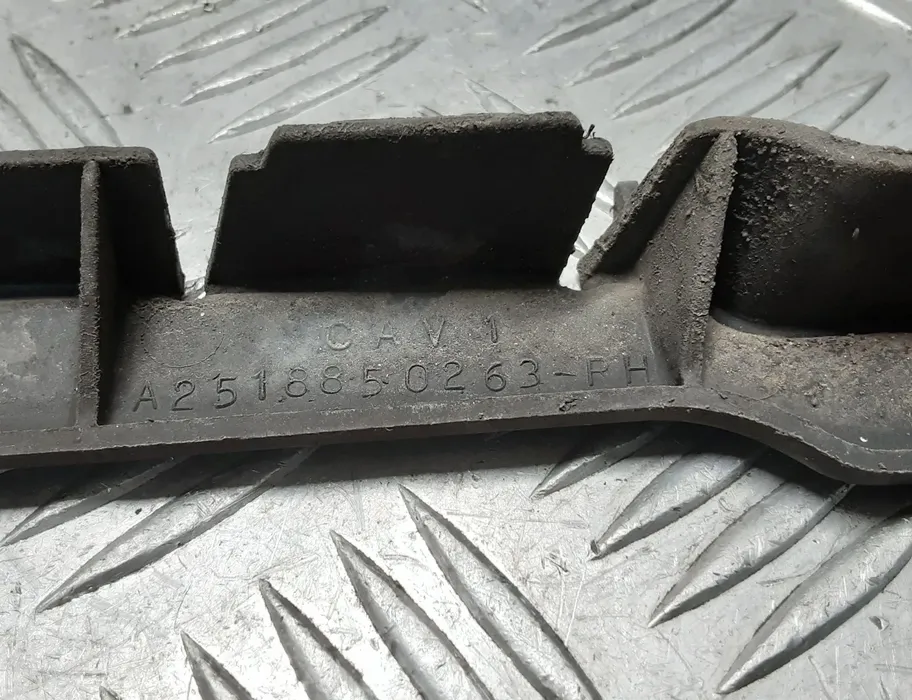 MERCEDES-BENZ R-Class W251 (2005-2017) Højre bageste kofangerbeslag A2518850263 28383743