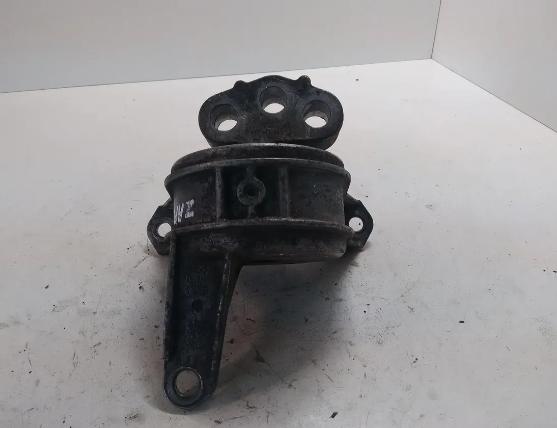 OPEL Zafira B (2005-2010) Motorophæng foran 24427298,90539246 28410122