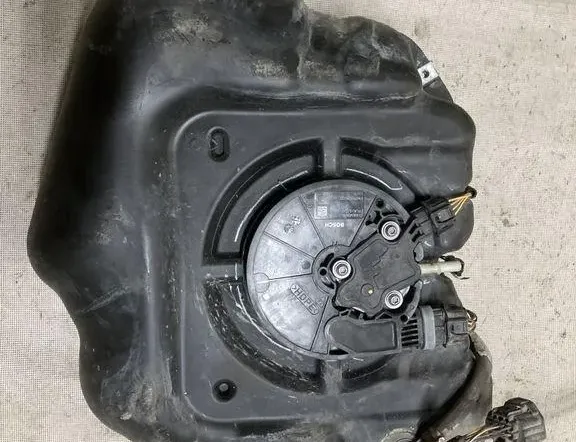 LAND ROVER Range Rover Evoque L538 (1 gen) (2011-2020) AdBlue Tank GJ325J228A,FPLA5J229AB,0444040015 32762593