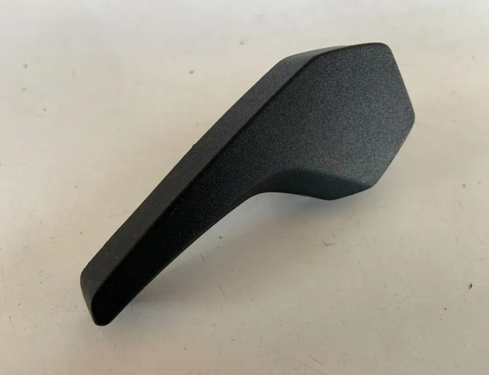 AUDI Q5 8R (2008-2017) Motorhjelmudløserhåndtag 4M0823661 33778387