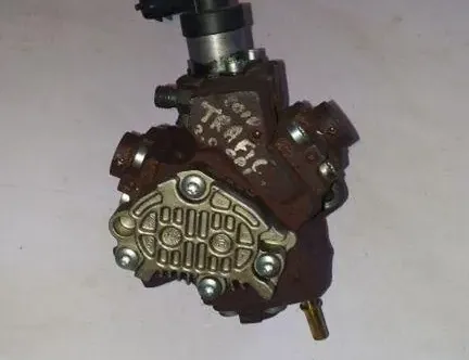 RENAULT Trafic 2 generation (2001-2015) Brændstofpumpe 0445010205 33251219