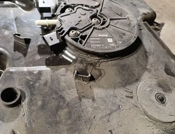 VOLKSWAGEN Crafter 2 generation (2017-2024) AdBlue Tank 2N0131877B 33254277