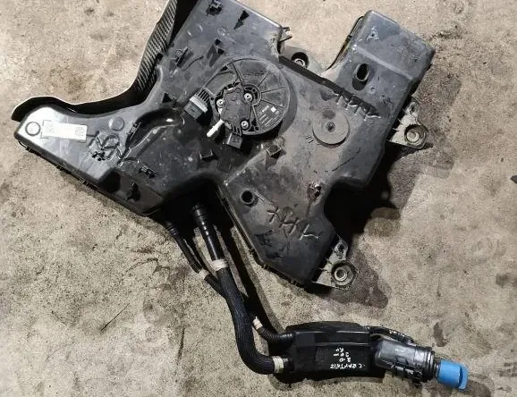 VOLKSWAGEN Crafter 2 generation (2017-2024) AdBlue Tank 2N0131877B 33254277