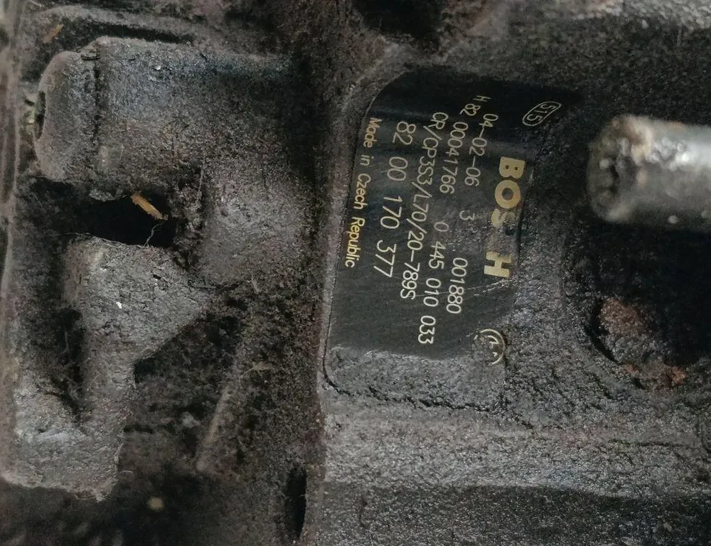 RENAULT Trafic 2 generation (2001-2015) Brændstofpumpe 0445010033,80004176 33256357