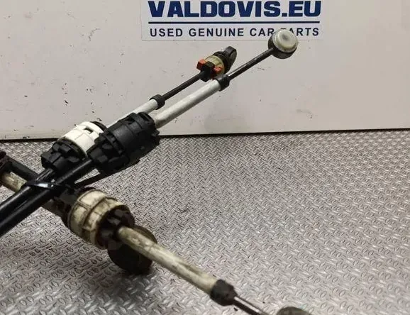 RENAULT Master 3 generation (2010-2023) Kabler til gearskiftemekanisme 8201083204a 33257388