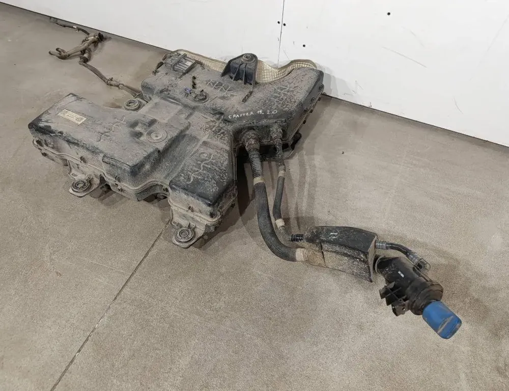 VOLKSWAGEN Crafter 2 generation (2017-2024) AdBlue Tank 2N0131877C 33260844