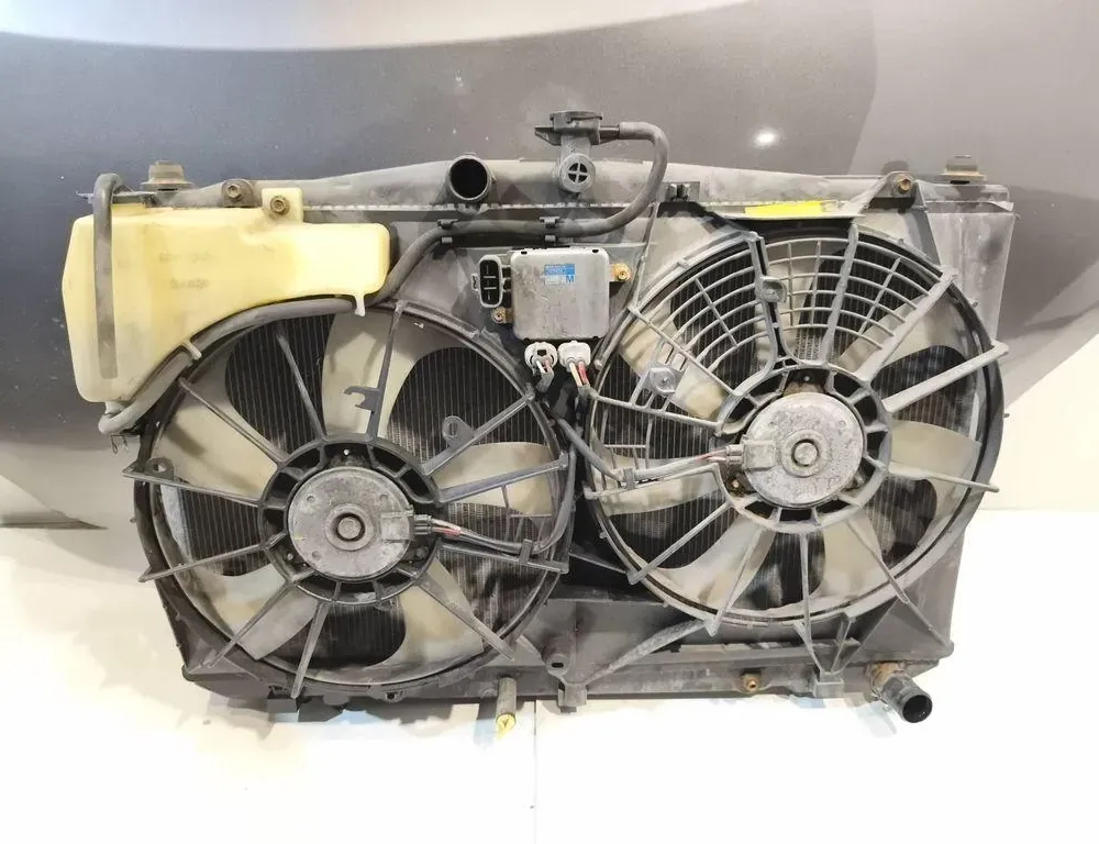 TOYOTA Sienna 3 generation (2010-2020) Forreste delsæt 33265699