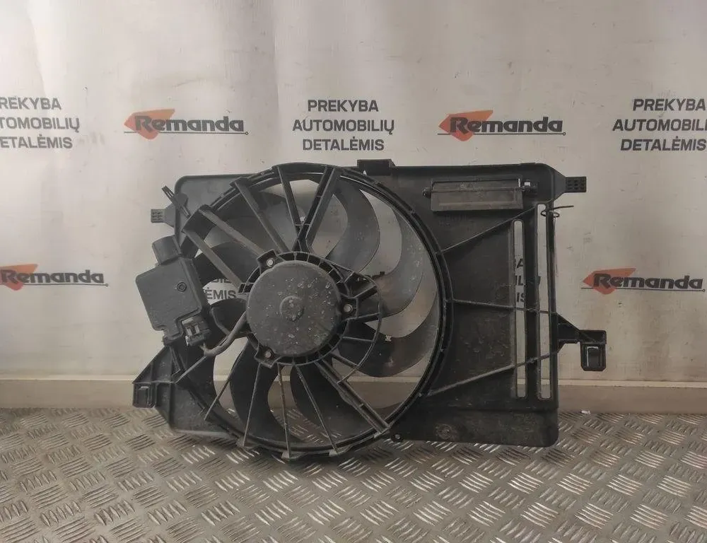 FORD Focus 3 generation (2011-2020) Motor Køleblæser Køler 8V618C607EB 31573850