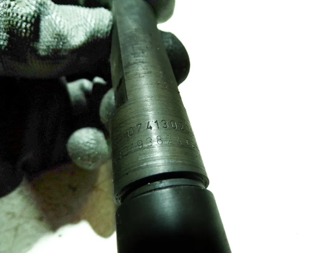 VOLKSWAGEN Transporter T4 (1990-2003) Brændstofinjektor 074130201C 24482942