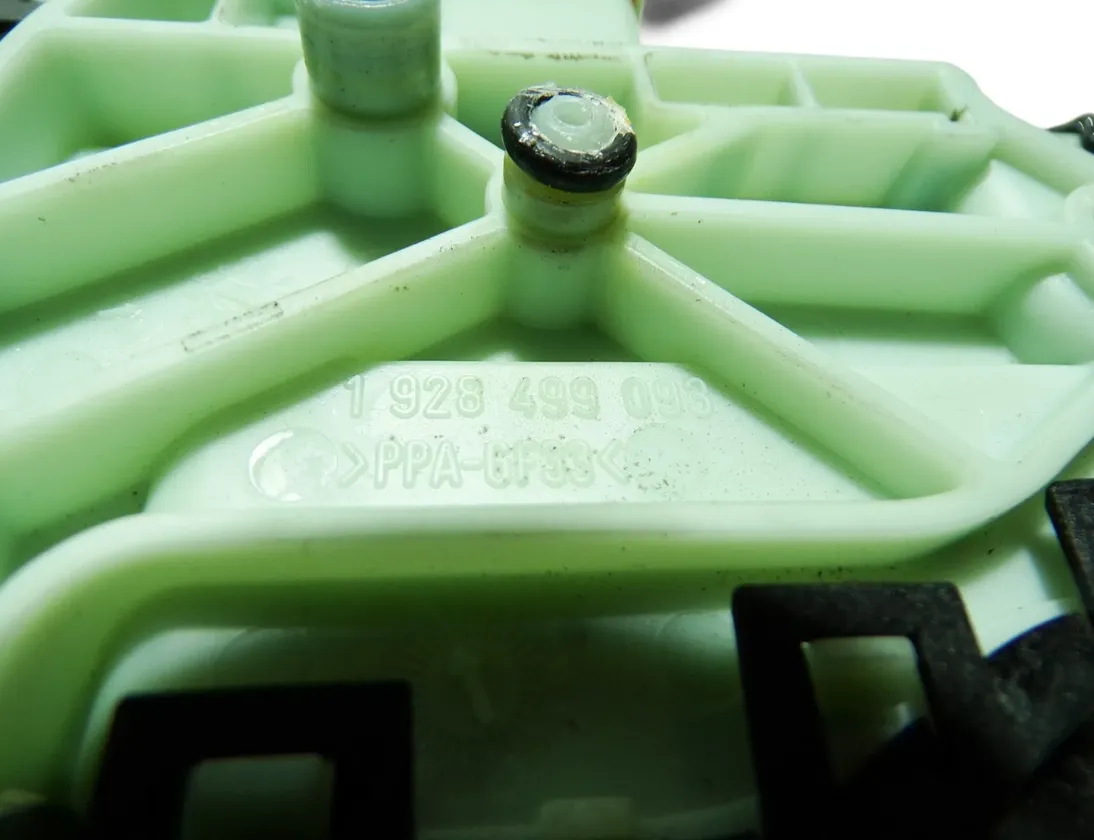 VOLKSWAGEN Touareg 2 generation (2010-2018) AdBlue pumpe 1928499093,161122172814,0928404016 28400113