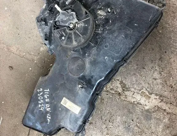 VOLKSWAGEN Tiguan 2 generation (2016-2024) AdBlue Tank 5qf131877 32120243