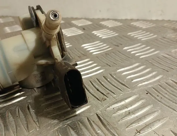 VOLKSWAGEN Passat B8 (2014-2023) AdBlue pumpe F01C250148 34883465