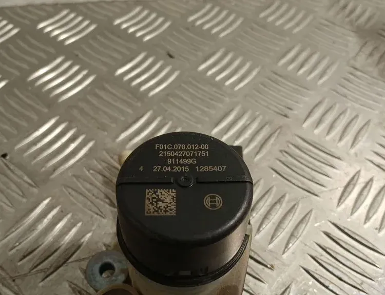 VOLKSWAGEN Passat B8 (2014-2023) AdBlue pumpe F01C250148 34883465