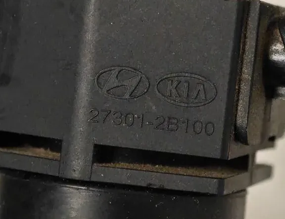 HYUNDAI ix35 1 generation (2009-2015) Højspændings tændspole 273012B100 34040857