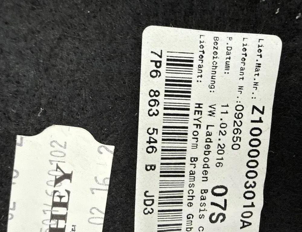 VOLKSWAGEN Touareg 2 generation (2010-2018) Bagagestøvletæppe 7P6863546B 34974547