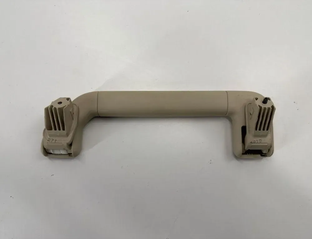 VOLKSWAGEN Touareg 2 generation (2010-2018) Bagerste højre taggreb 7P0857643 34967762