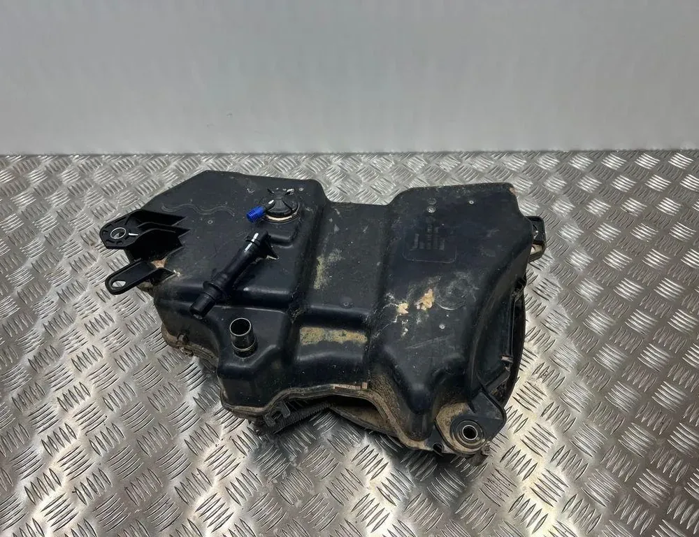 VOLKSWAGEN Touran 3 generation (2015-2023) AdBlue Tank 5QA131877B 34051831
