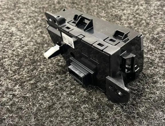 HYUNDAI IONIQ 5 1 generation (2021-2023) Afbrydere 93700-GI910 34055765