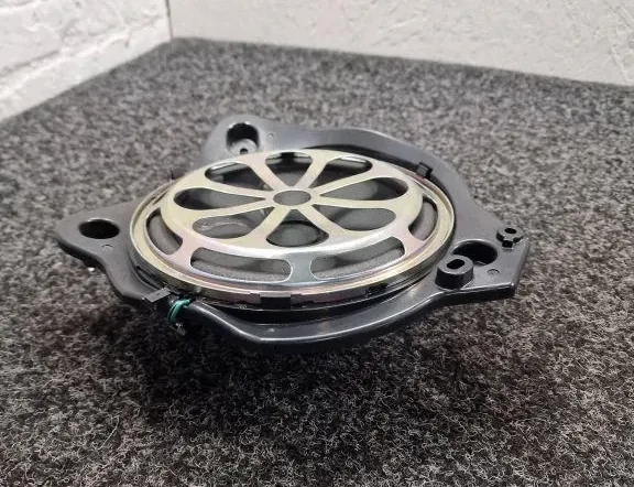 MERCEDES-BENZ C-Class W205/S205/C205 (2014-2023) Forreste venstre dørhøjttaler A2058201402 34055443