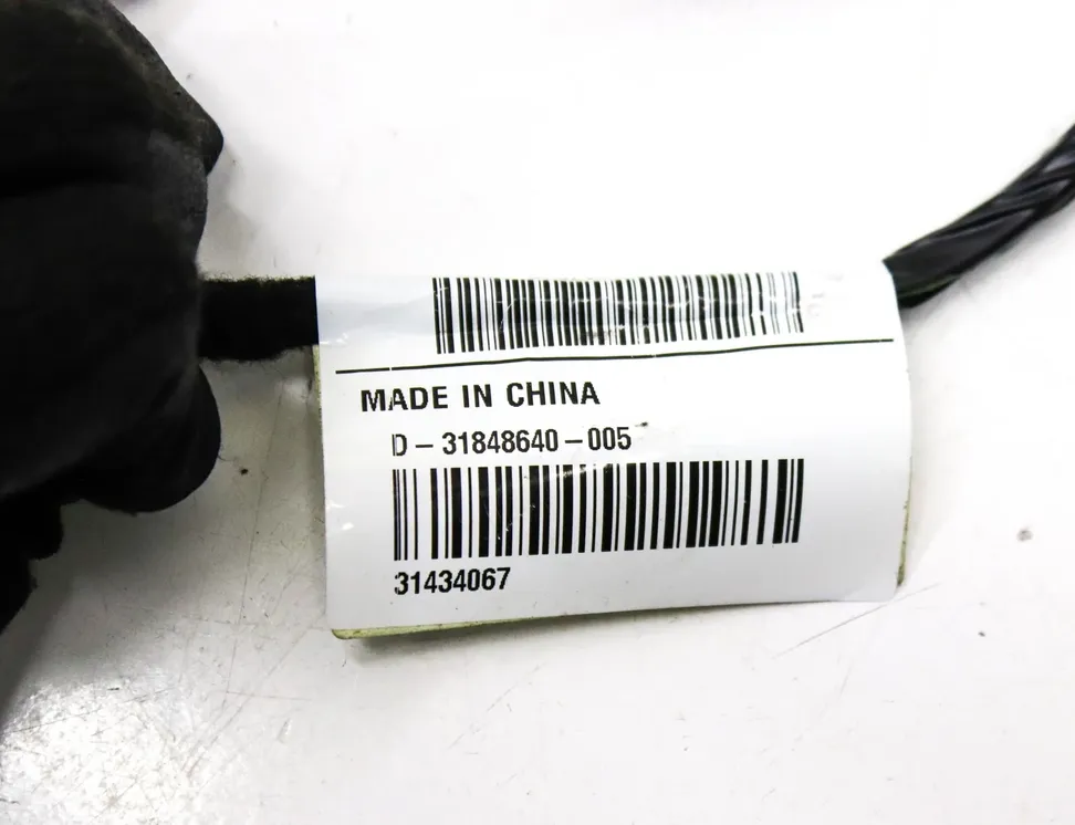 VOLVO S60 2 generation (2010-2020) Yderligere musikafspillerstik 31434067 34022202