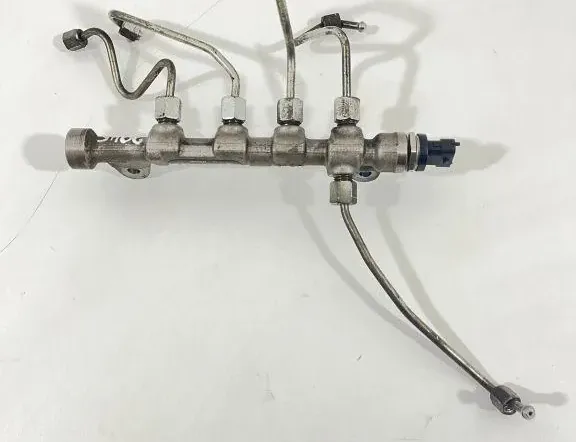 OPEL Zafira C (2012-2016) Brændstofskinne 0445214221 33469694