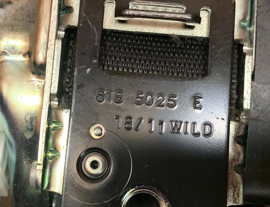 MERCEDES-BENZ C-Class W204/S204/C204 (2004-2015) Forreste højre sikkerhedssele 619060900 33271532