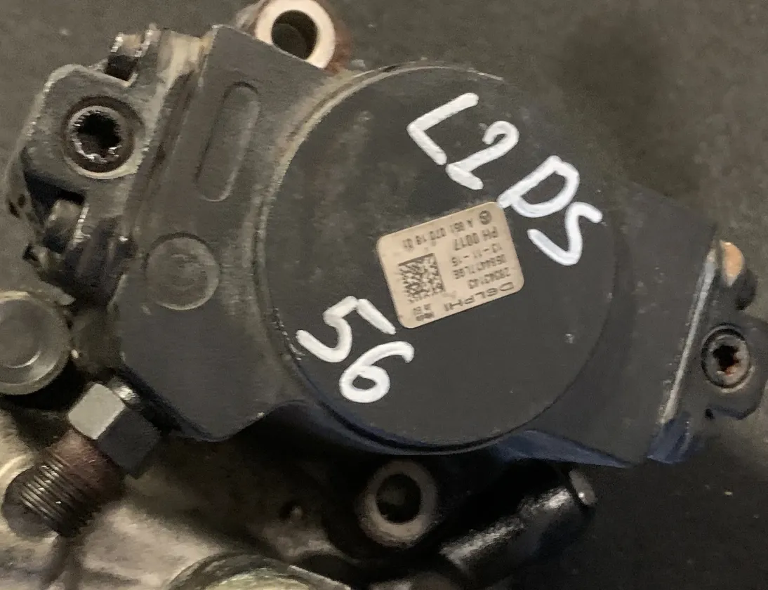 MERCEDES-BENZ C-Class W204/S204/C204 (2004-2015) Højtryksbrændstofpumpe A6510701801 34833283