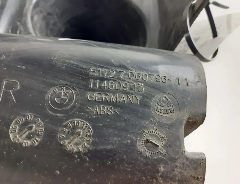 BMW 5 Series E60/E61 (2003-2010) Højre bageste kofangerbeslag 51127060796,7060796 35105533