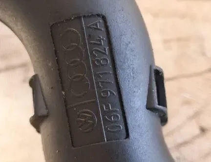 VOLKSWAGEN Passat B6 (2005-2010) Højspændingstændingsledning (stikledning) 06F971824A,4B0973724 34017616