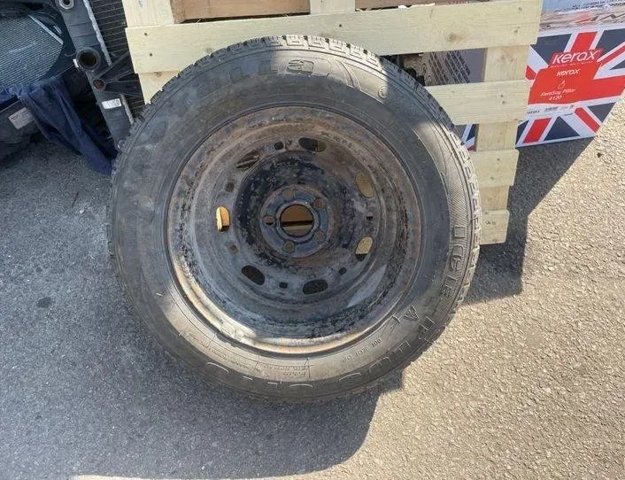 VOLKSWAGEN Polo 4 generation (2001-2009) Reservehjul 6Q0601027F 21054421