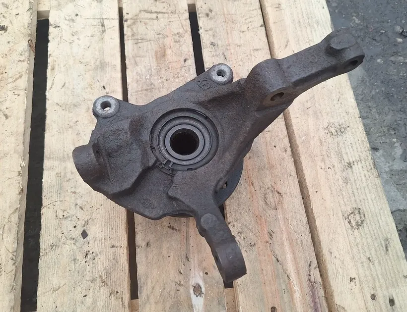 RENAULT Trafic 2 generation (2001-2015) Forreste højre hjulnav 33476341