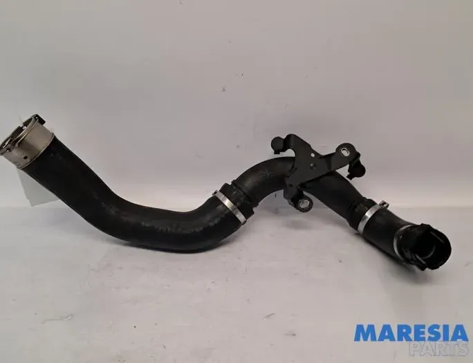 RENAULT Clio 4 generation (2012-2020) Venstre side intercoolerslange 144604208R,144604208 33143607