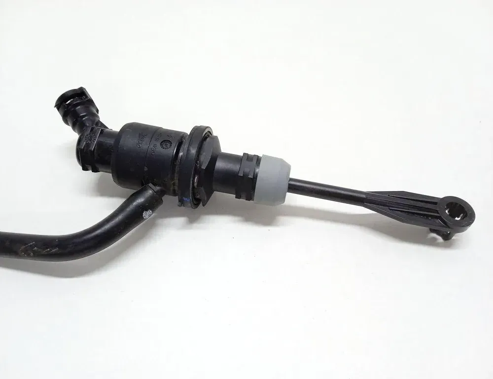 RENAULT Kadjar 1 generation (2015-2024) Koblingscylinder 306104BA1A 33385399