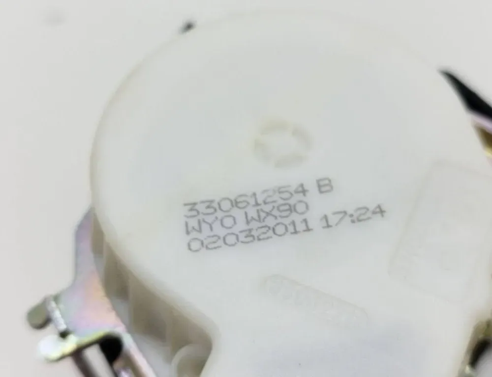 BMW 5 Series F10/F11 (2009-2017) Højre bagerste sikkerhedssele 33061254B 33532018