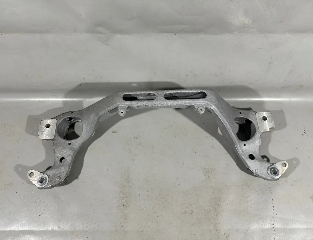 PORSCHE Cayenne 958 (2010-2018) Frontaffjedret underramme 7P0199207A,95837530910 31716087