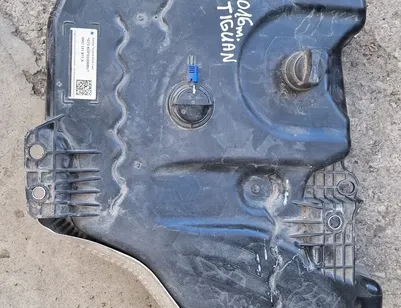 VOLKSWAGEN Tiguan 2 generation (2016-2024) AdBlue Tank 5N0131877A 31471851