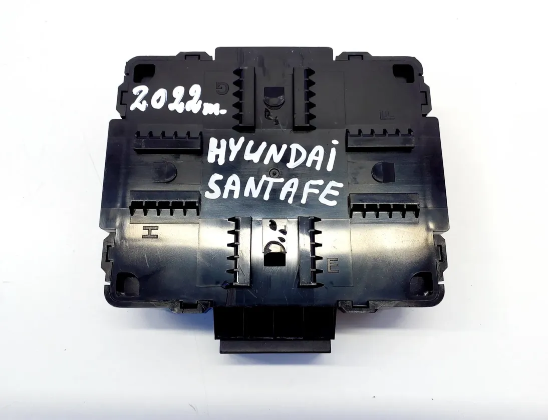 HYUNDAI Santa Fe TM (2018-2024) Andre kontrolenheder 95310-S1500 35105294