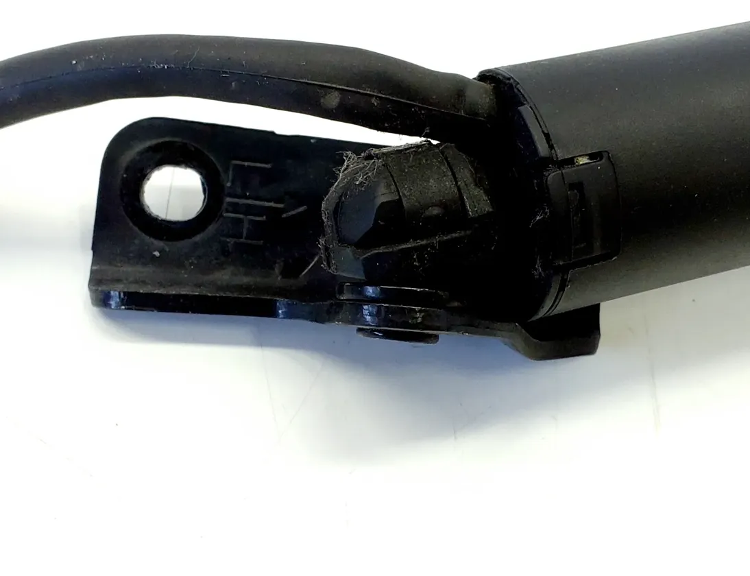 HYUNDAI Santa Fe TM (2018-2024) Venstre side bagklap gasfjeder 81831-S1600 35105287