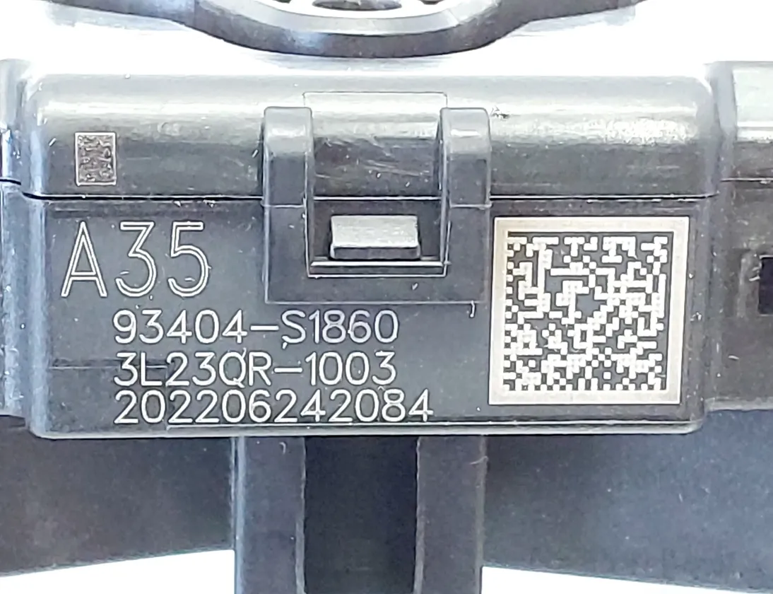 HYUNDAI Santa Fe TM (2018-2024) Indikatorviskerarmkontakt 93404-S1860 35107295