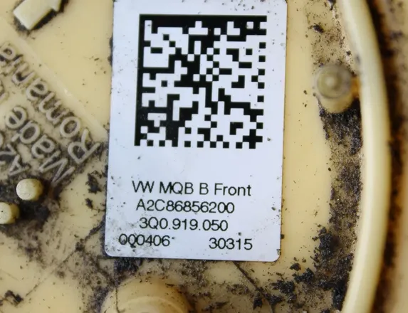 VOLKSWAGEN Passat B8 (2014-2023) Brændstofpumpe i tank 3Q0919050 35107560