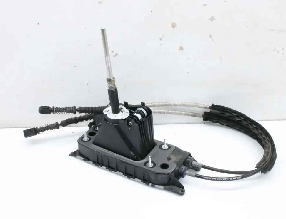 VOLKSWAGEN Passat B8 (2014-2023) Gearskiftemekanisme 3Q0711049H 35107651