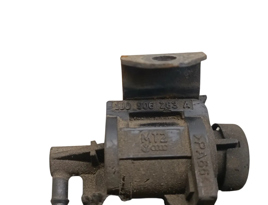 VOLKSWAGEN Beetle 2 generation (1998-2012) Magnetventil 1J0906283A 35105326