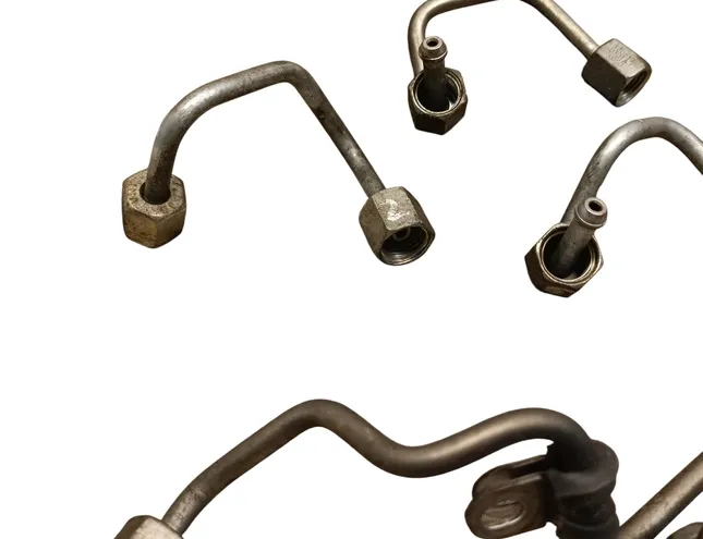 SKODA Yeti 1 generation (2009-2018) Brændstofinjektorens forsyningsledning/rør 34144423