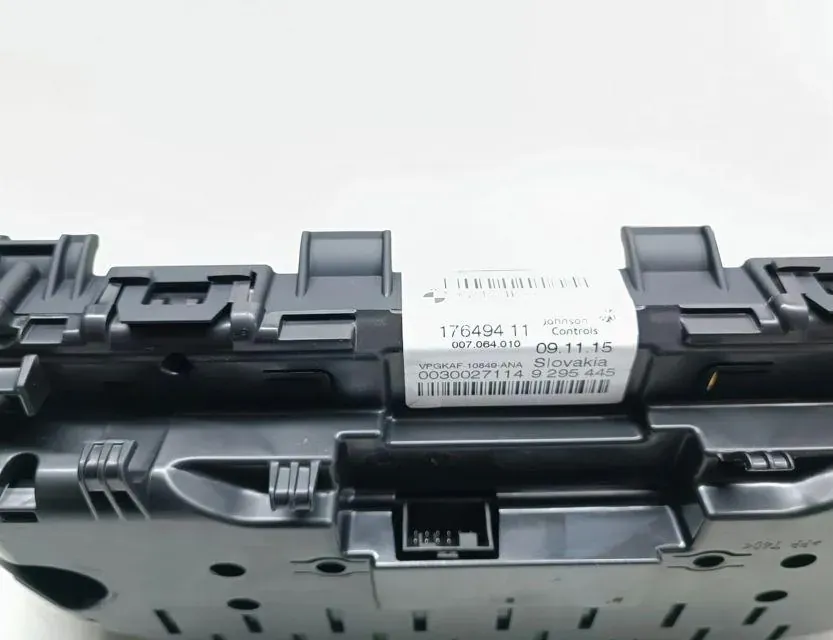 BMW 2 Series Grand Tourer F46 (2018-2023) Speedometer 6805183 33647953