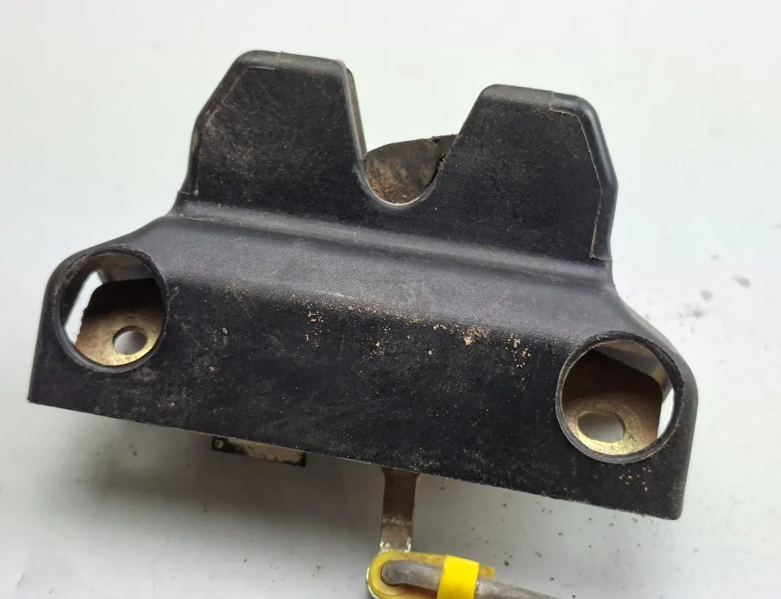 RENAULT Laguna 2 generation (2001-2007) Bagklaps bagklaplås 7700823676C 33501517