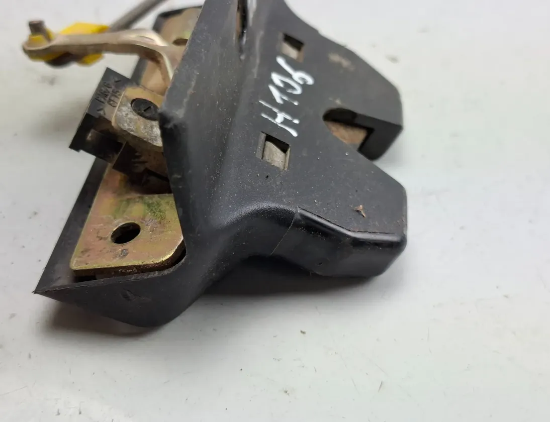 RENAULT Laguna 2 generation (2001-2007) Bagklaps bagklaplås 7700823676C 33501517