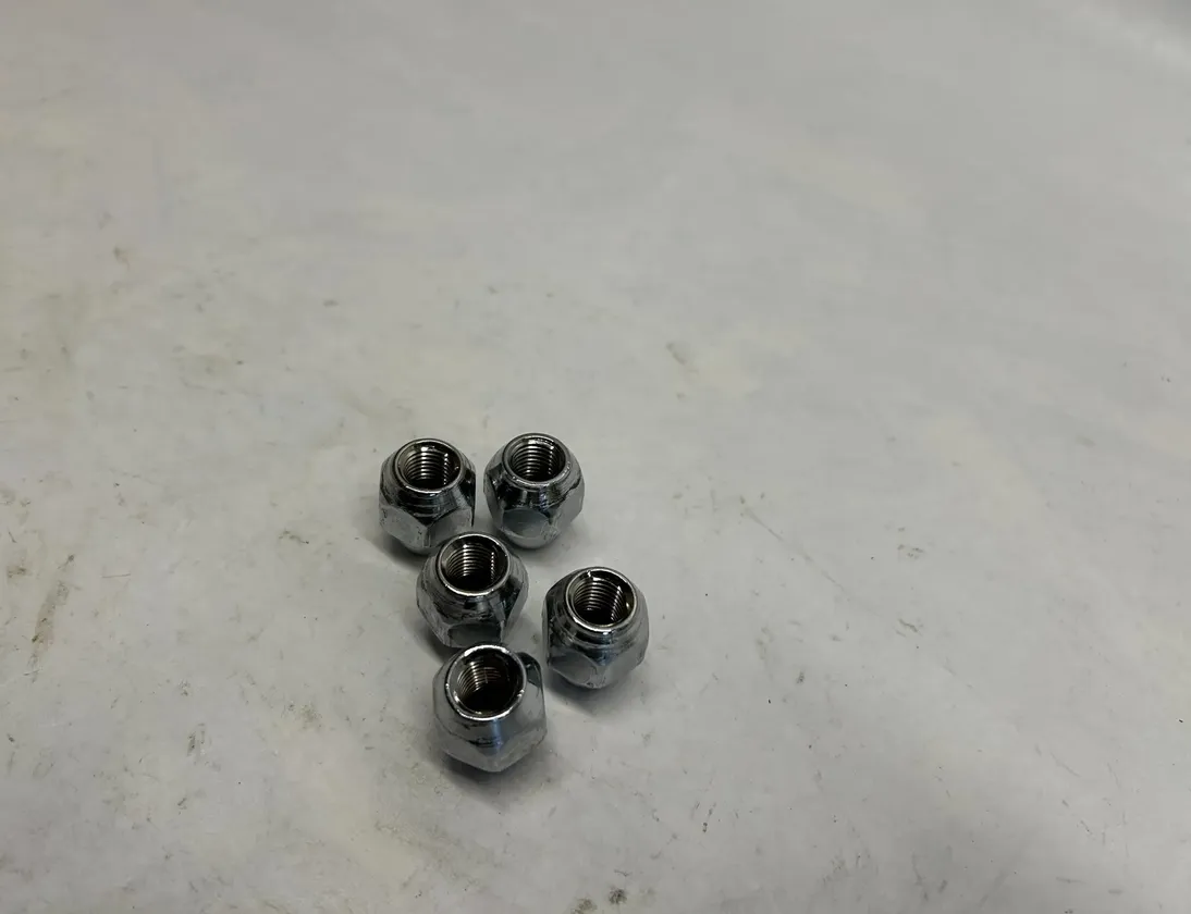 HYUNDAI IONIQ 5 1 generation (2021-2023) Hjulskruer sæt 35103411