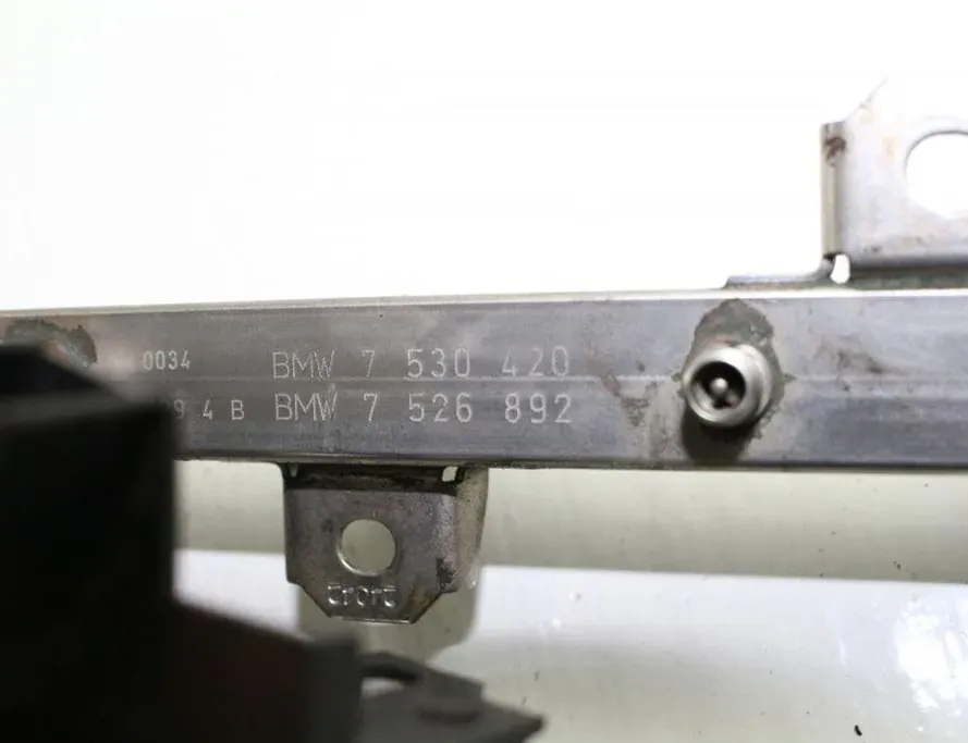 BMW 1 Series E81/E82/E87/E88 (2004-2013) Brændstofrør 7526892,7530420 33273167